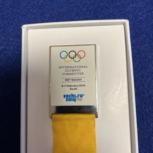 2014 Sochi Olympic IOC Session Press Media Pin Badge In Box - Picture 1 of 3