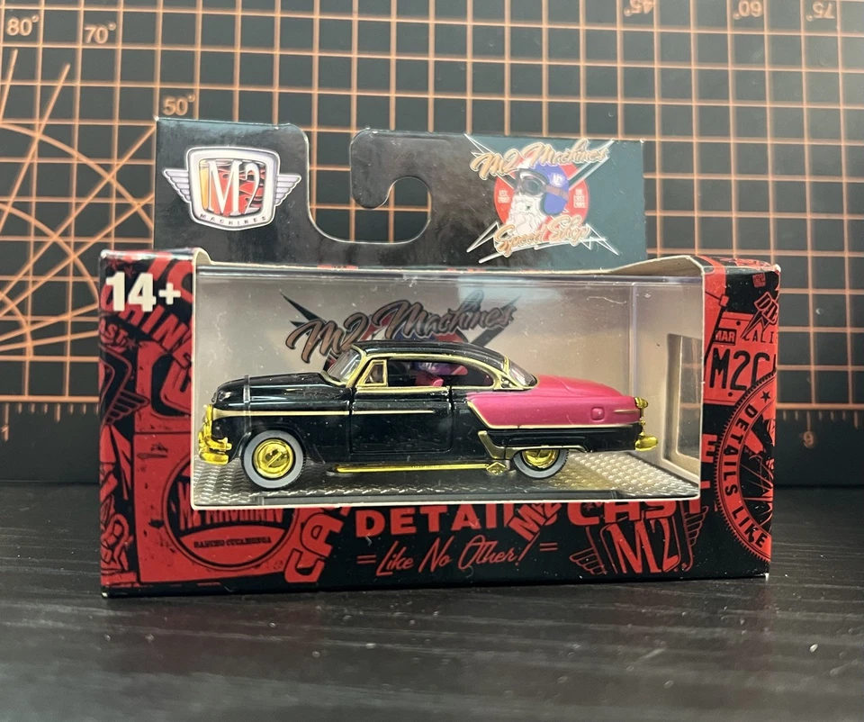 2025 M2 Machines Speed Shop 1953 Oldsmobile 98 Target Exclusive Gold CHASE - Image 1 of 4