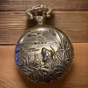 "Vintage Quartz Gold Tone Pocket Watch - Bird Dog Hunting Design  Japan Movement - Picture 1 of 3