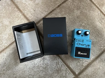 Boss CE-2W Chorus Waza Craft Guitar Bass Effects Pedal - Image 1 of 2