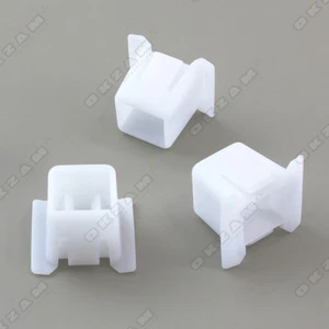 VAUXHALL CORSA B TIGRA A HEADLIGHT CLIPS x2 WHITE - Picture 1 of 1