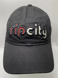 Gorra Rip City Portland Trailblazers NBA New Era 9TWENTY para mujer con correa trasera usada en excelente estado - Imagen 1 de 6