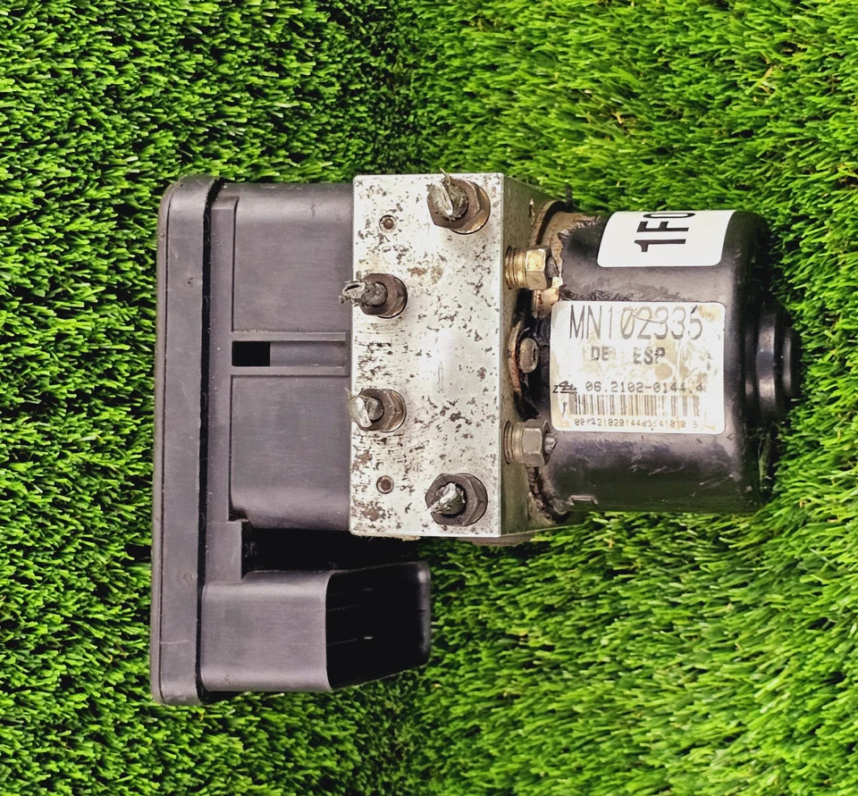 MITSUBISHI Grandis NA4W 2005 ABS MÓDULO BOMBA DE FRENO ANTIBLOQUEO ACTUADOR MN102335 Foto 1 de 4