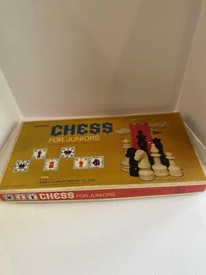 Vintage Chess for Juniors Selright 1965 Teaching Game Cards Missing 1 Pawn - Image 1 of 4
