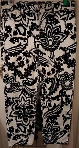 Chico's So Lifting schwarz-weiß Batik Print Cropped Hose Damen M/6 - Bild 1 von 11