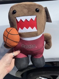 2017 10” Tall Kelly Toy DOMO Basketball Player Uniform Basketball Plush NWT - Picture 1 of 4