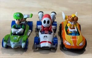 Hot Wheels Mario Kart Lot Of 3 Karts Luigi Daisy Shy Guy 2018 - Picture 1 of 6
