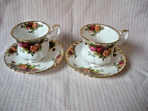 2 OLD COUNTRY ROSES ROYAL ALBERT DEMITASSE CUPS AND SAUCERS - Picture 1 of 6
