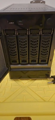 Netgear ReadyNAS - Image 1 of 4