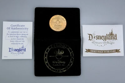 Disney Collector's Coin 2000 Disneyland 45 Years of Magic Travel Club - Image 1 of 3