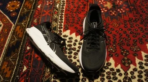 Asics GEL-Kayano 32 Herren Größe 11 schwarz weiß Sportschuh Straße LESEN!!!!! - Bild 1 von 12