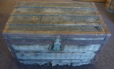 RARE 1870's Louis Vuitton Grey Trianon Canvas Rayee stripe Trunk  - Image 1 of 4