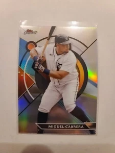 2023 Topps Finest Miguel Cabrera #15 Refractor Parallel Detroit Tigers - Picture 1 of 2