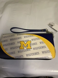 Michigan Wolverines NCAA Curve Zip Organizer Ladies Wallet - Picture 1 of 3