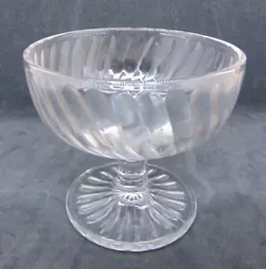 Vintage Fostoria Sherbert Ice Cream Glass Dish Swirl Pattern Set of 2 - Picture 1 of 7