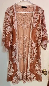 Ana Rose bräunlich, koralle Blumen Spitze Staubtuch Kimono vorne offen Boho XL - Bild 1 von 4