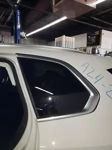 19 20 21 22 BMW X5 Left Quarter Window w/Privacy Tint & Moulding ID# 51377444077 - Bild 1 von 13