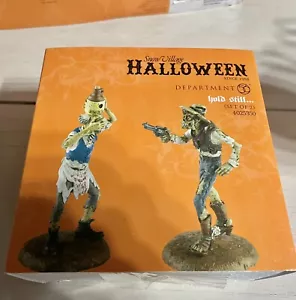 Department 56 Halloween Hold Still... Set of 2 #4025350 New Sealed - Picture 1 of 3