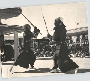 ARTI MARZIALI Kendo Sword Match SAN FRANCISCO Vintage 1982 Foto stampa - Foto 1 di 2