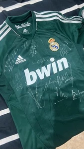 Camiseta REAL MADRID FIRMADA. 110 aniversario - Imagen 1 de 5