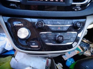 Temperature Control Front 3 Zone Temperature Control Fits 18-19 PACIFICA 2028412 - Picture 1 of 12