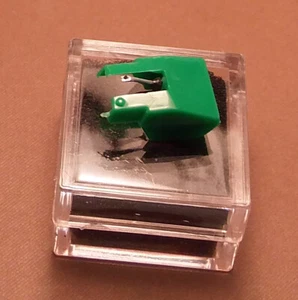 New IN BOX needle for AUDIO TECHNICA AT11E AT12E AT96E AT88E 200-DEC 629-D7 - Picture 1 of 4