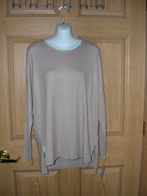 NATORI - SUÉTER MANGA LARGA CUELLO REDONDO - BEIGE - MEDIANO - ¡NUEVO CON ETIQUETAS!! Foto 1 de 3