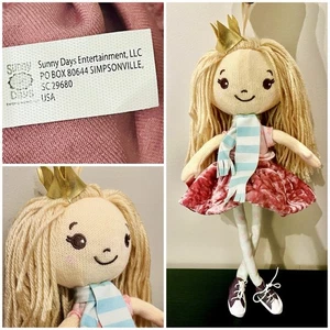 Muñeca niña tejida Sunny Days Hopscotch Lane "Abby" con cabello rubio 13" - Imagen 1 de 3