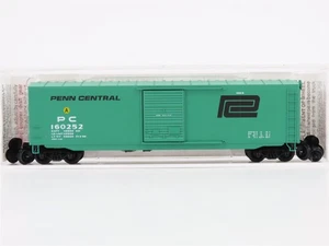 N Scale Micro-Trains MTL 07700110 PC Penn Central 50' Boxcar #160252 - Picture 1 of 8