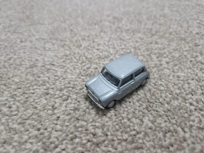 1/72 CARARAMA CLASSIC - SILVER MINI COOPER DIECAST MODEL CAR - Image 1 of 2