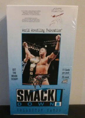 Tarjetas coleccionables SmackDown WWF 1999 caja sellada, Rock, Austin - variante The Rock Foto 1 de 4
