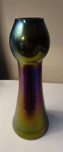 Jarrón vintage Loetz Austria vidrio rubí mate iris iridiscente 8,75" de alto - Imagen 1 de 8