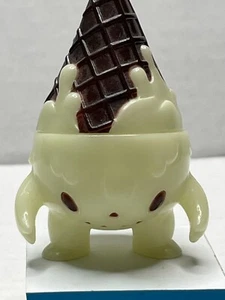 Super 7 Kandy Kaiju Milton GID  2016 Sofubi vinyl figure - Picture 1 of 4