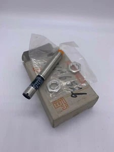 IFM-IF5623-IFA3004-ANKG-US-100-DNS-PROXIMITY-SWITCH - Imagen 1 de 3