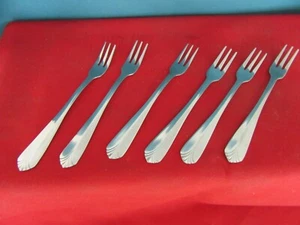 833. Cambridge 5-1/2" Appetizer, Snack, Cocktail Fork Stainless Steel - Picture 1 of 6
