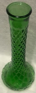 Vaso vintage in vetro verde smeraldo 9" trapuntato motivo diamante #4092 - Foto 1 di 6
