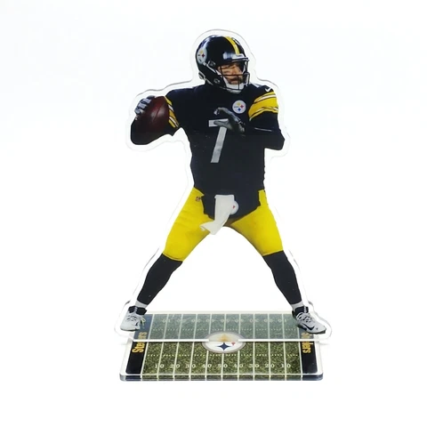 Ben Roethlisberger Figure - #7 of Pittsburgh Steelers Passing the Ball Ornament Cover