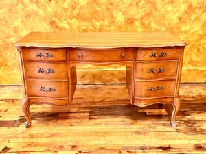 vintage bassett desk 3 drawer  - Picture 1 of 7
