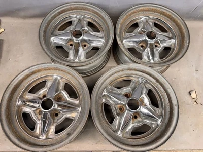 1971 - 1977 雪佛兰 Vega GT 13x6 英寸拉力赛钢轮圈 4 螺栓 Monza Spyder Cosworth — 第 1/4 张图片