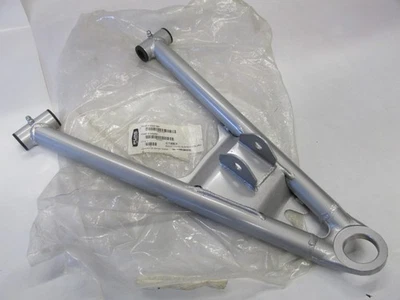 Polaris Sawtooth 200 2WD 右下 A 手臂控制 0452621 — 第 1/2 张图片