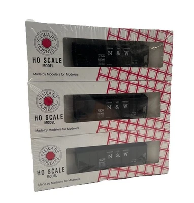 HO Scale Stewart Hobbies Norfolk & Western Hopper Car Set Of 6 - Image 1 of 4
