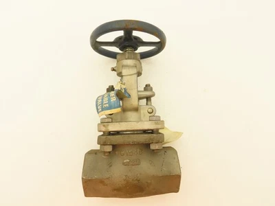 Powell 2474 Stainless Globe Valve 1-1/2" Socket Weld 200 WOG Rising Stem - Image 1 of 4