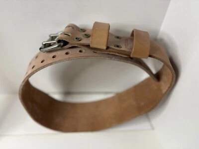 正品 Altus 运动皮革举重腰带 尺寸 M 美国 — 第 1/4 张图片