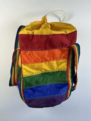 Bolso aislante con cordón arco iris marca Taylor Made raro vintage hecho en EE. UU. Foto 1 de 4