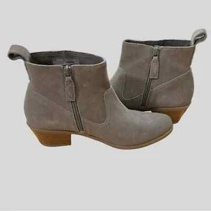 Vionic Women’s Suede Chelsea Boots Size 9.5 Ankle Dark Taupe Vera - Picture 1 of 8