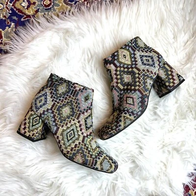 Botines Jeffrey Campbell Anthro Plumín Nova Tapiz Talla 7 Gruesos Y2K Retro Boho Foto 1 de 4