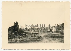 Foto Häuser Ruinen im zerstörten Zwolen Polen 1939 Wehrmacht Polenfeldzug ... - Bild 1 von 1
