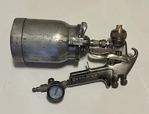 DeVilbiss GTi HVLP Paint Spray Gun Air Sprayer & Sharpe 450 Suction Cup Hopper - Picture 1 of 22