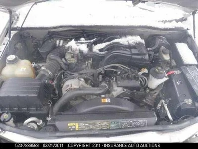 Limpador de ar 4 portas excluindo Sport Trac 4.0L compatível com 04-05 EXPLORER 577054 - Imagem 1 de 4