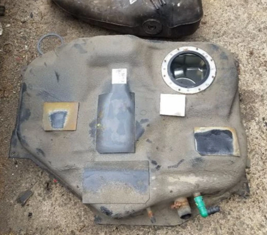 2010-2013 Mazda 3 2.0L Fuel 14.5 Gallon Gas Tank Assembly W/o Cap  OEM Foto 1 de 4